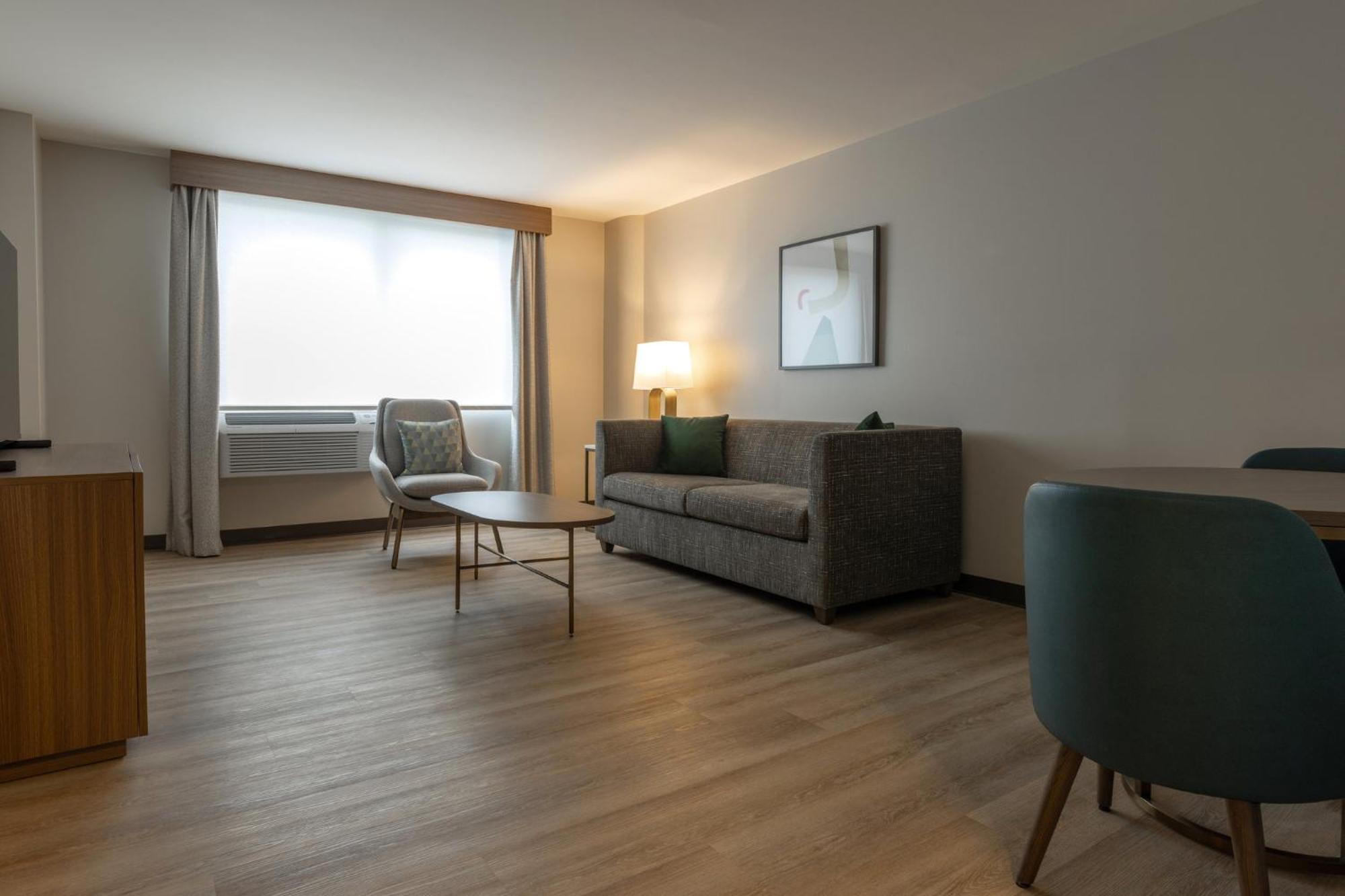 Holiday Inn St-Jean-Sur-Richelieu Congres By Ihg Сен-Жан-сюр-Ришелье Экстерьер фото