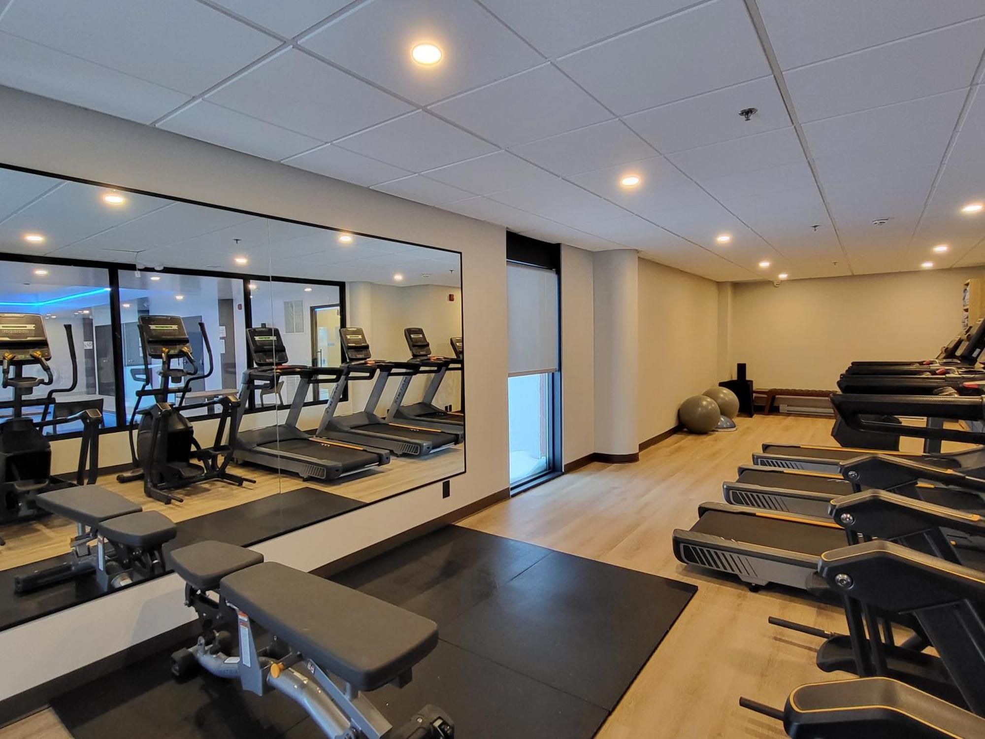 Holiday Inn St-Jean-Sur-Richelieu Congres By Ihg Сен-Жан-сюр-Ришелье Экстерьер фото