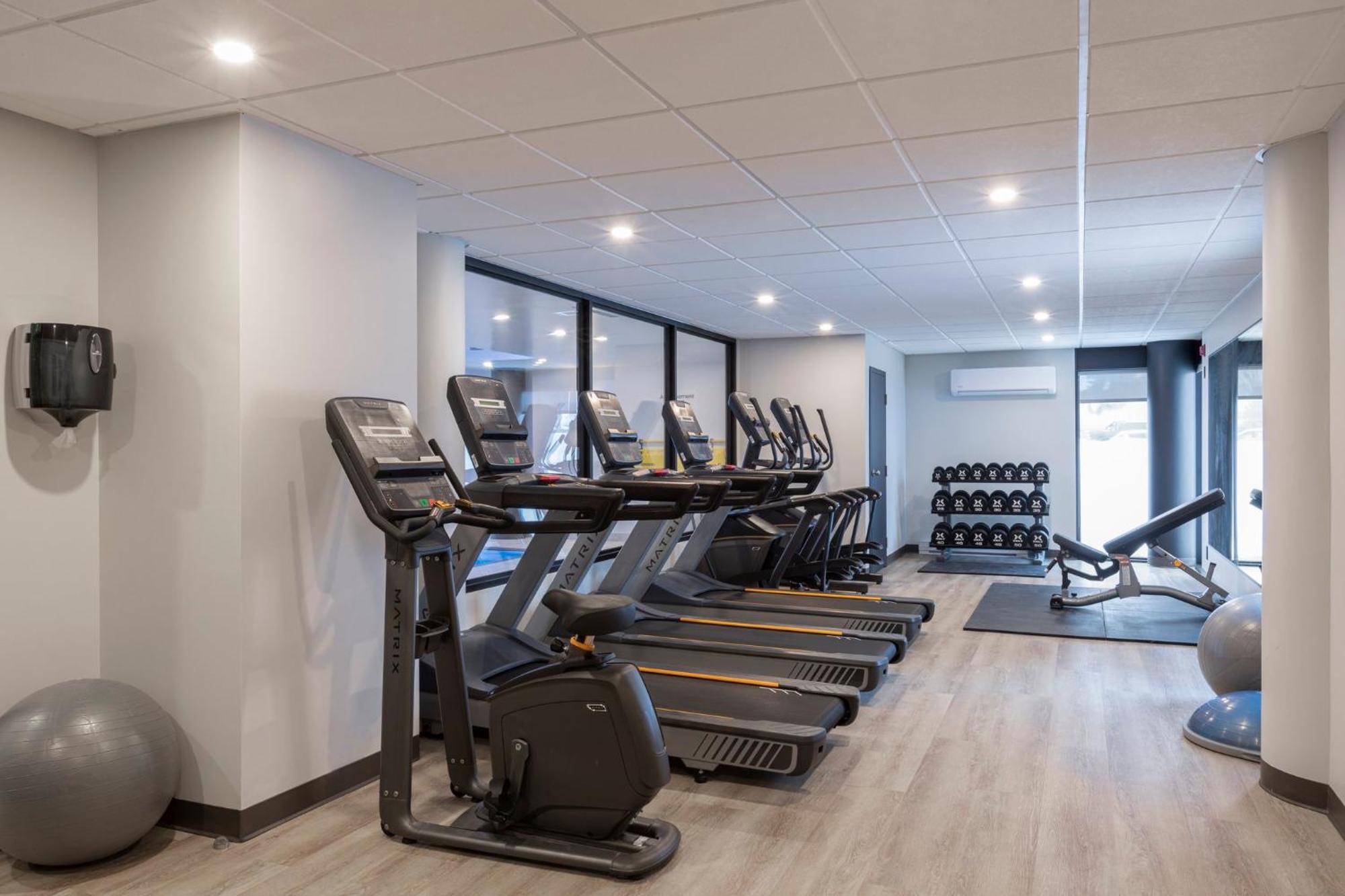 Holiday Inn St-Jean-Sur-Richelieu Congres By Ihg Сен-Жан-сюр-Ришелье Экстерьер фото