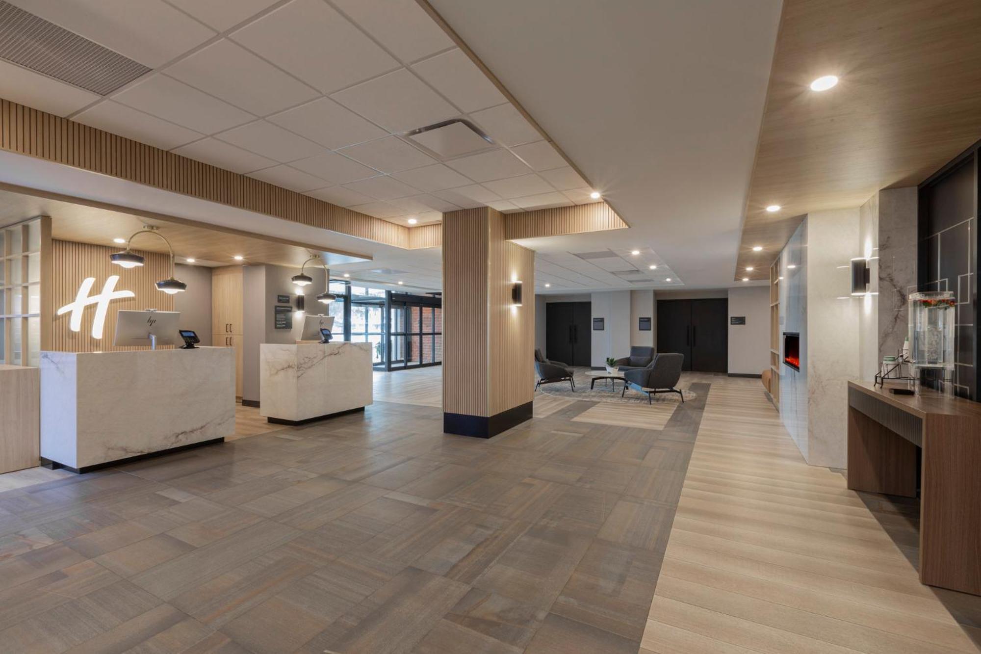 Holiday Inn St-Jean-Sur-Richelieu Congres By Ihg Сен-Жан-сюр-Ришелье Экстерьер фото